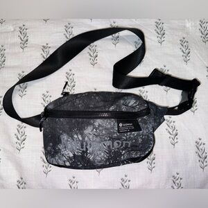 Lululemon All Day Essentials Belt Bag 2.5L